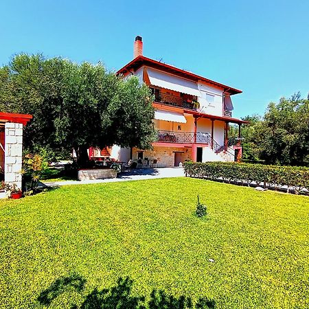 Giorgos Apartments. Skala Fourkas Exterior photo