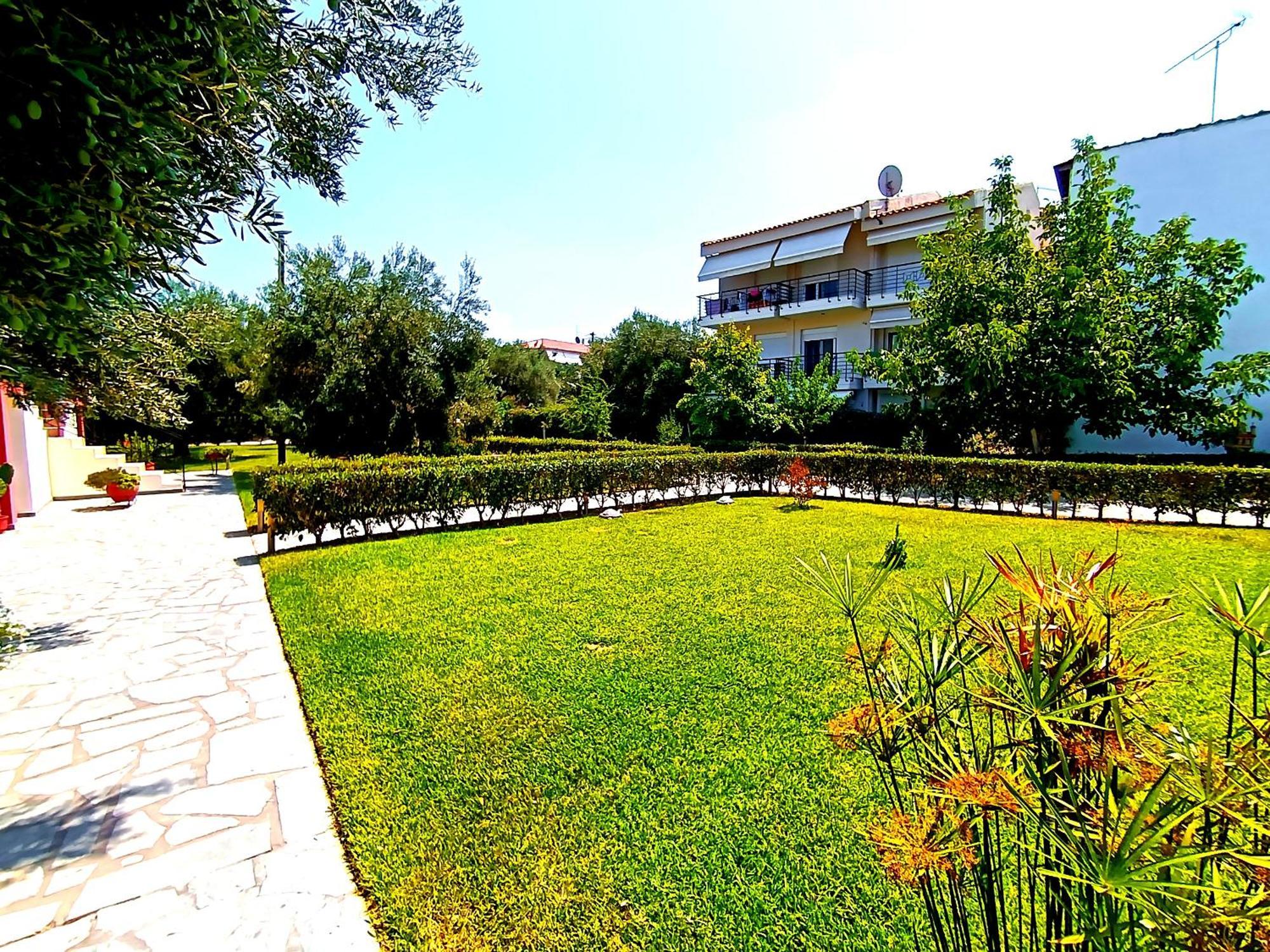 Giorgos Apartments. Skala Fourkas Exterior photo
